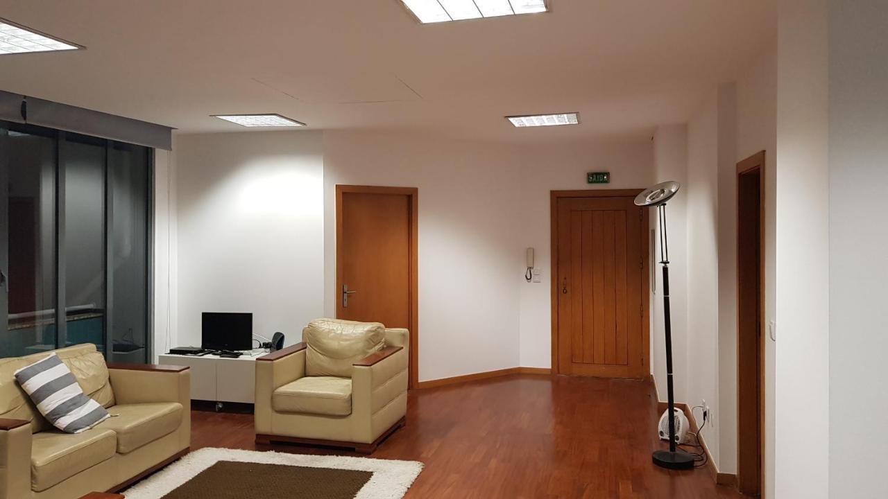 Appartamento Vrs - Boavista Casa Da Musica Flats OOporto Esterno foto